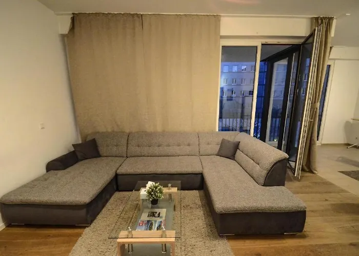 Apartment High-quality In The Heart Of 4 *