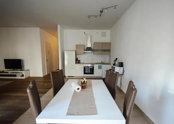 Apartment High-quality In The Heart Of 4 *